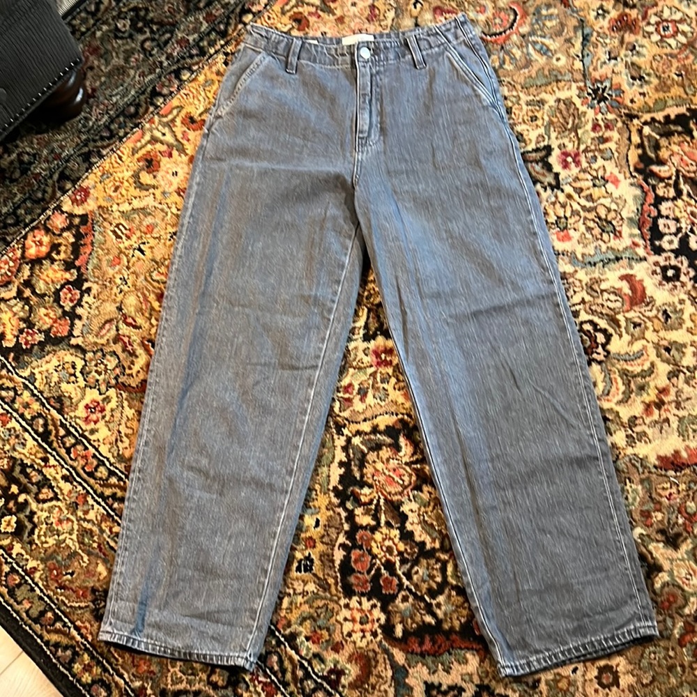 Grey jeans